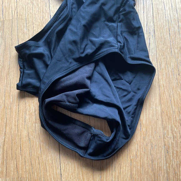 Triangle Top One Piece - Picture 4 of 14